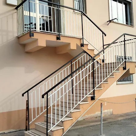 Apartman Rocca Antica Relax In Citta San Remo